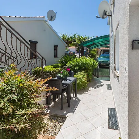 Besonderes Mit Eigener Galerie Im Dachgeschoss - Nur Wenige Minuten Zum Apartment