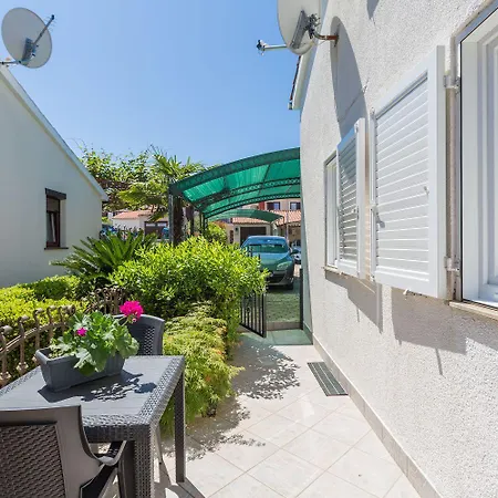 Besonderes Mit Eigener Galerie Im Dachgeschoss - Nur Wenige Minuten Zum Apartment