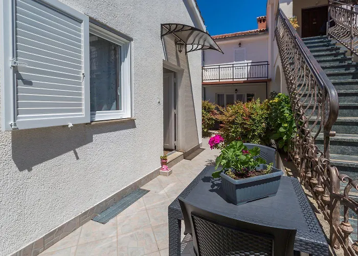 Besonderes Mit Eigener Galerie Im Dachgeschoss - Nur Wenige Minuten Zum * 포레치